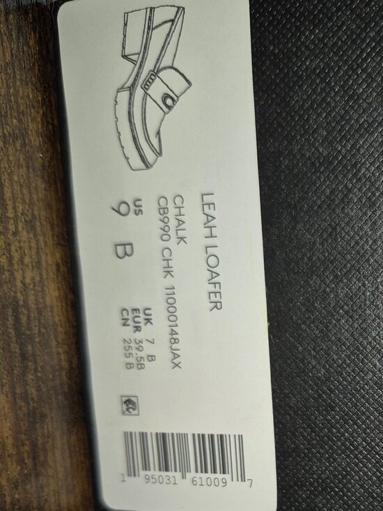 NWB Cream Coach - Leah notched sole loafers (9) - Picture 8 of 8